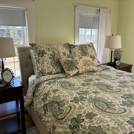 The Inn Crowd Bed And Breakfast Holden Esterno foto