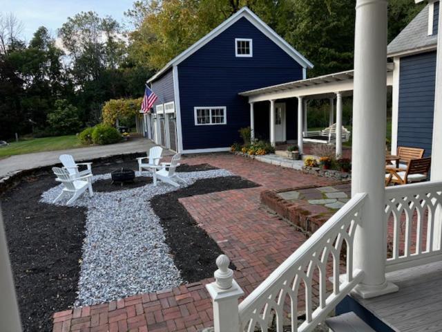 The Inn Crowd Bed And Breakfast Holden Esterno foto